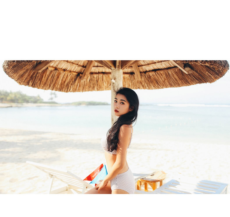 Áo tắm nhỏ đào nữ bikini ba mảnh ngực nhỏ tụ tập che bụng eo thon gợi cảm áo tắm mùa xuân nóng bỏng - Bikinis bộ quần áo bơi dài tay nữ
